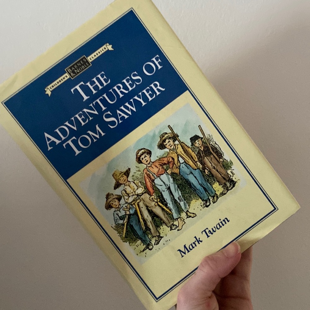 FEB FLASH SALE✨✨ Adventures of Tom Sawyer